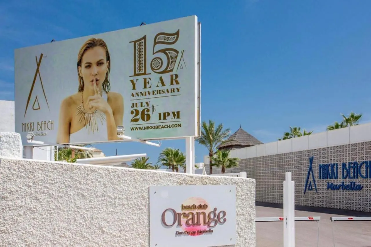Luxury Beach Side Apartment In Marbella Playa Spain