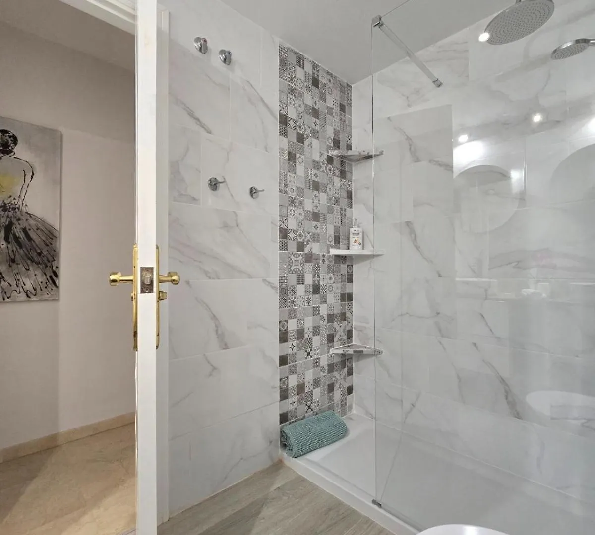 Luxury Beach Side Apartment In Marbella Playa 0*,  Spain